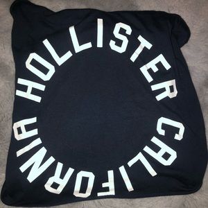 Long sleeve hooded hollister top